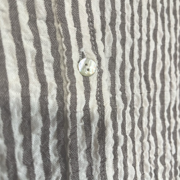 Flowy crinkle vertical striped button down long sleeve shirt brown/cream Lrg - Picture 11 of 14